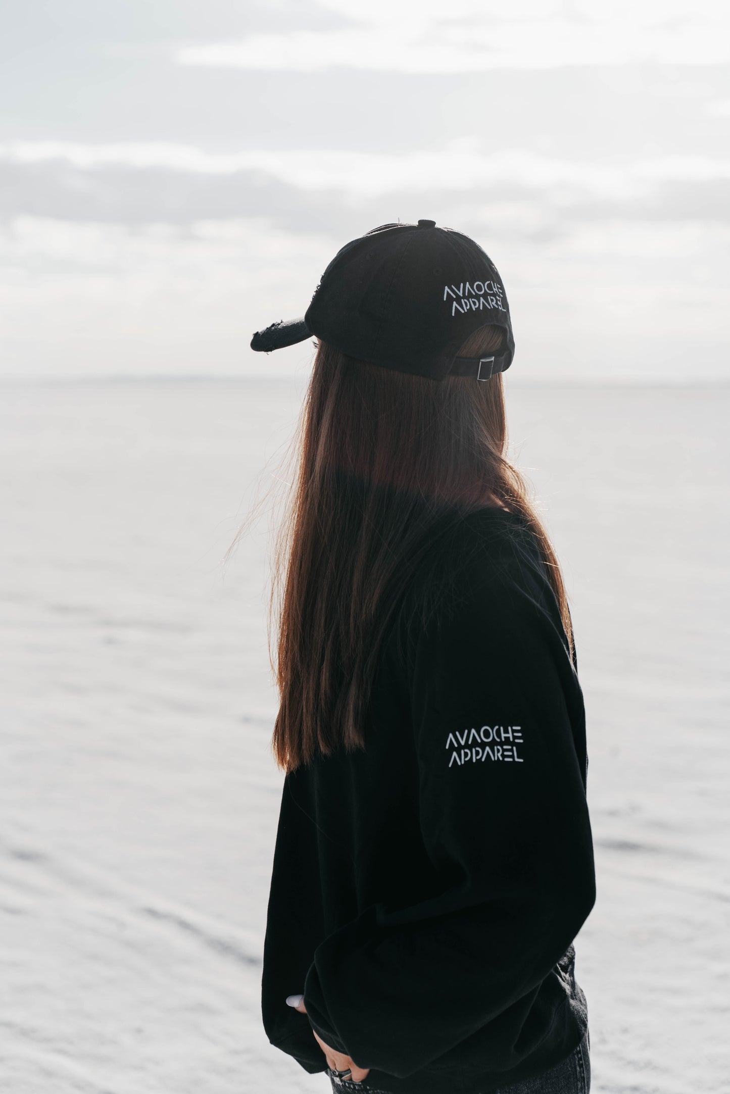 " JOHN 3:16 " Women's Black Crewneck