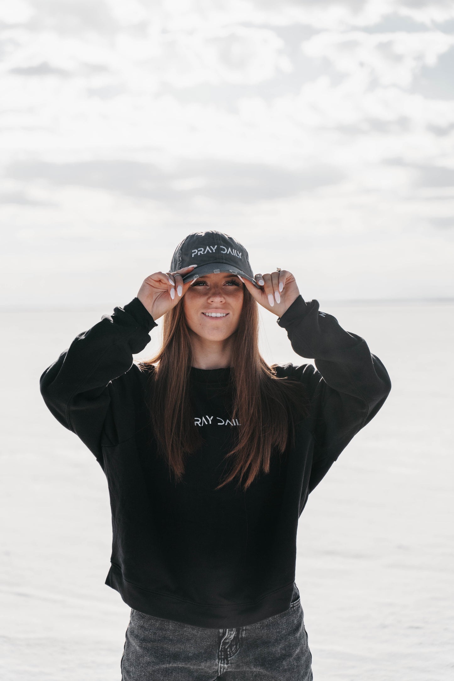 " PRAY DAILY " Unisex Grey Distressed Cap