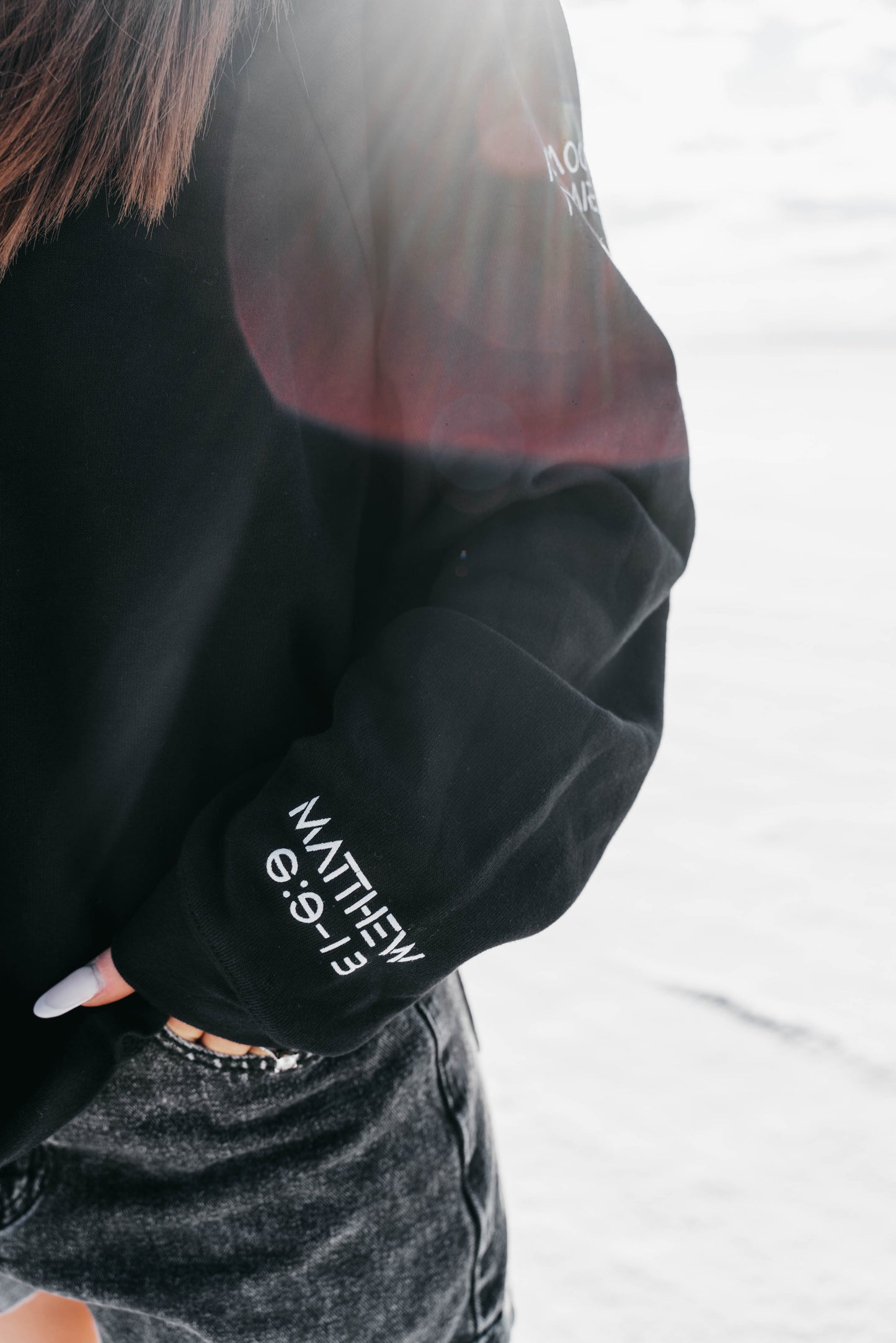 " PRAY DAILY " Women's Black Crewneck