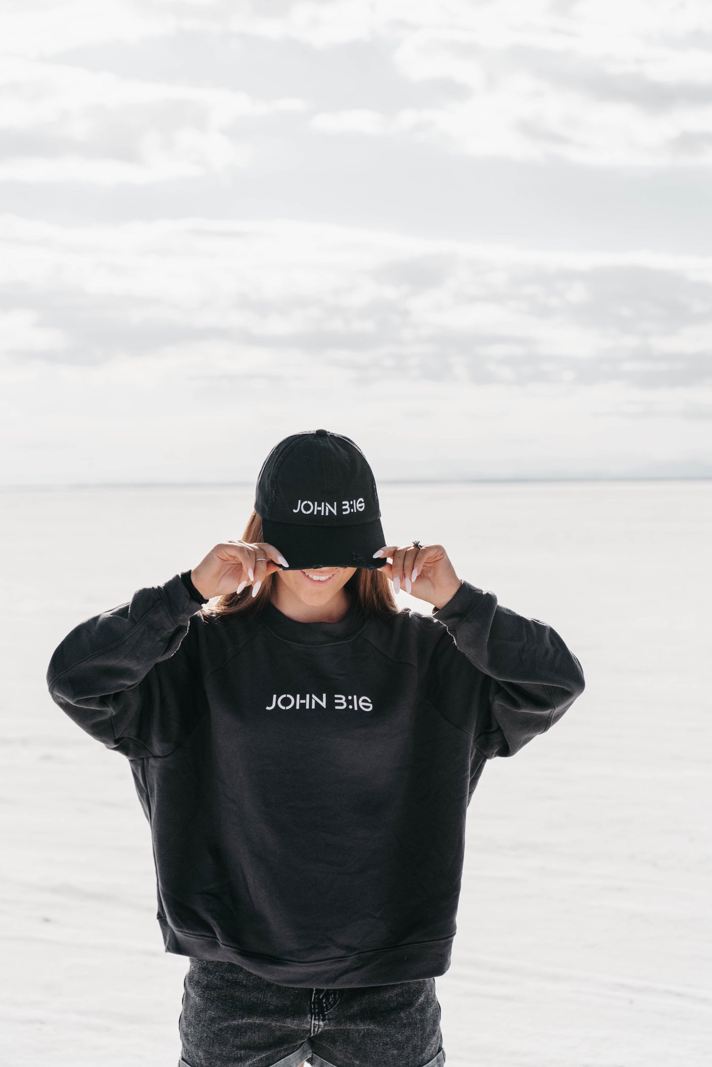 " JOHN 3:16 " Women's Grey Crewneck